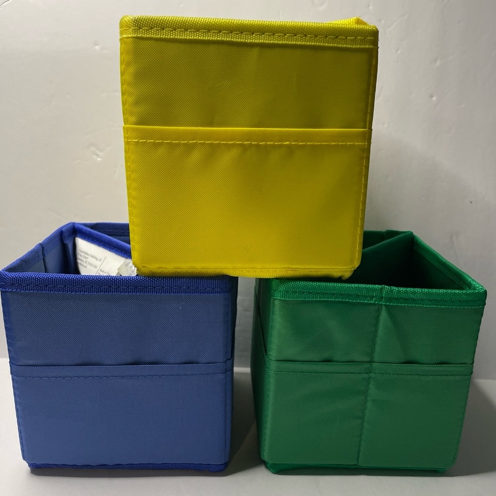 Classroom tabletop Storage Bin (Set includes one of each color as pictured)